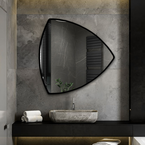 Oglindă triunghiulară în ramă MDF - KARO ÎN CADRU