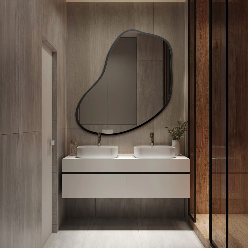 Oglindă în formă organică într-o ramă - KWARC ÎN CADRU