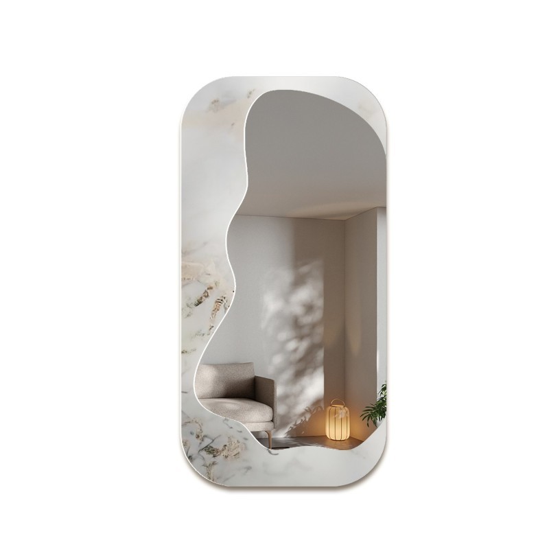 Oglindă neregulată pe marmură alb-auriu – MARBLE ZARI