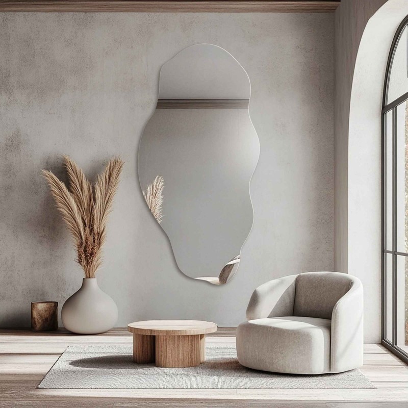 Oglindă decorativă cu o formă organică - LOLIT