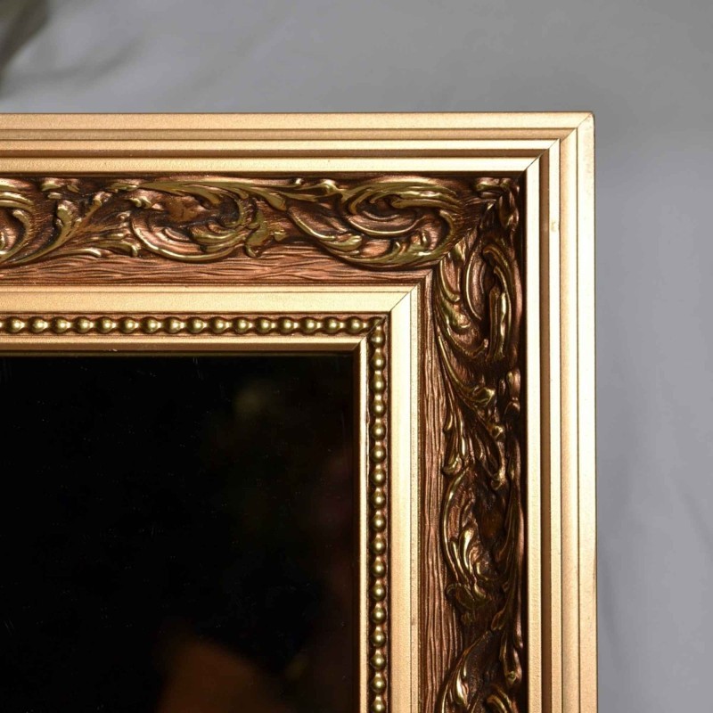 Oglindă de perete luxoasă, cu ramă ornamentată și suprafață de oglindă antichizată – GUSTAV SILVER