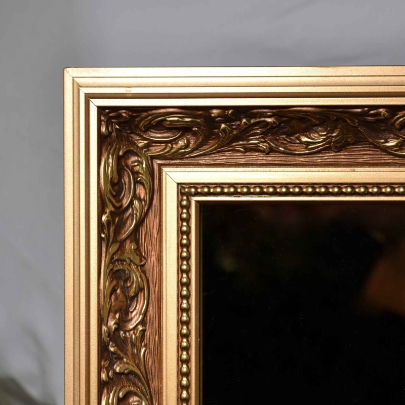 Oglindă de perete luxoasă, cu ramă ornamentată și suprafață de oglindă antichizată – GUSTAV VINTAGE