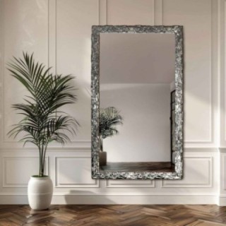 Oglindă de perete de lux cu ramă argintie bogat decorată - 9003002