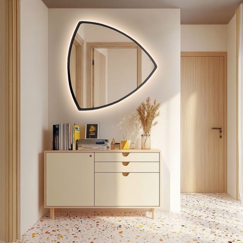 Oglindă de baie triunghiulară în ramă cu iluminare - KARO ÎN CADRU LED