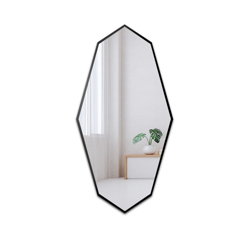 Oglindă decorativă cu formă organică ascuțită în ramă - RIOLIT ÎN CADRU