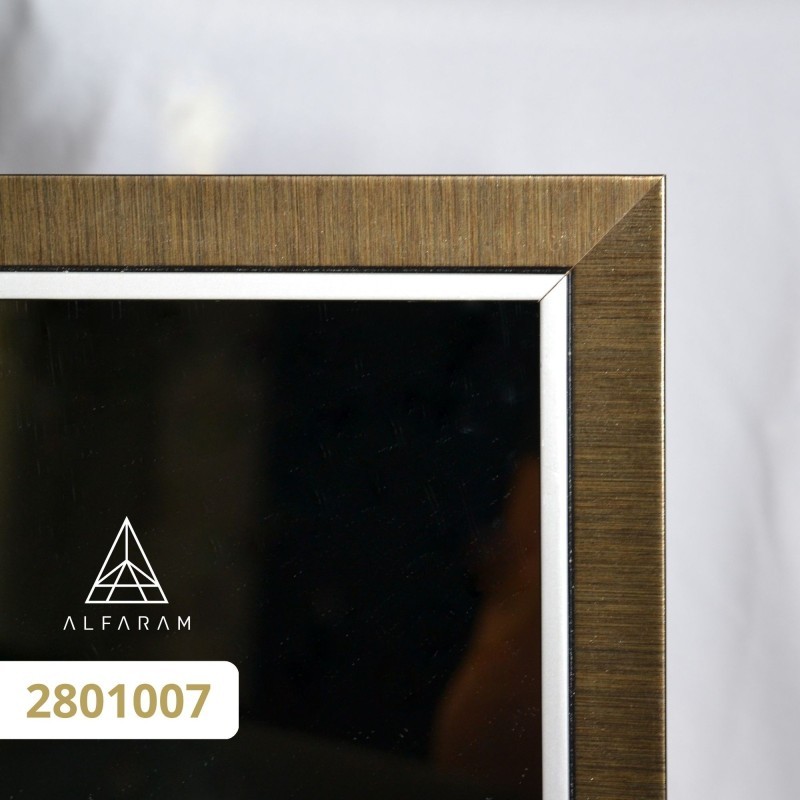 Oglindă în ramă decorativă delicată din lemn - 2801 - culoarea ramei la alegere