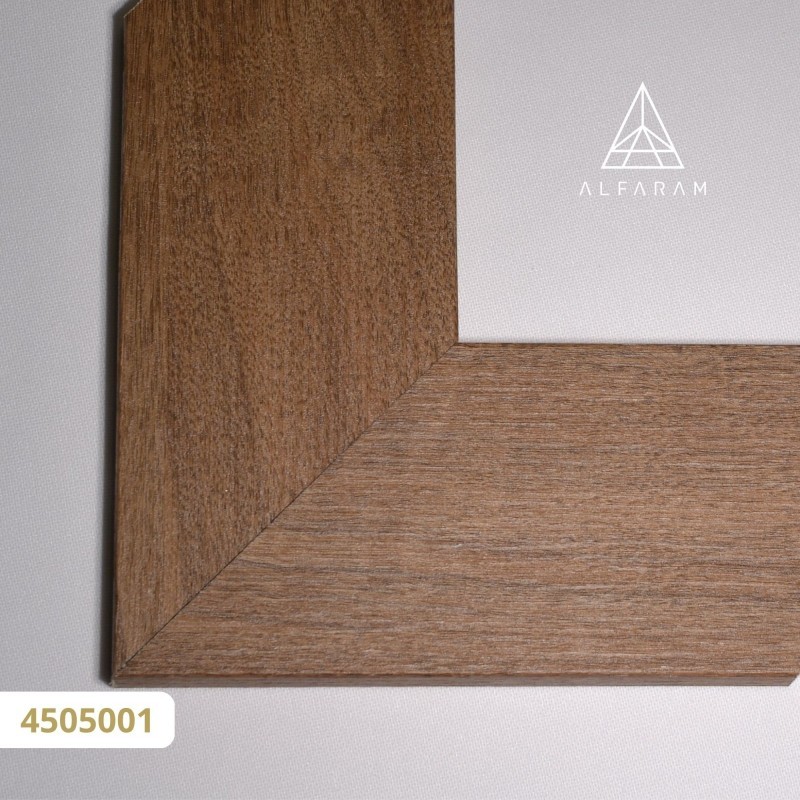 Oglindă cu ramă din lemn maro – 4505001