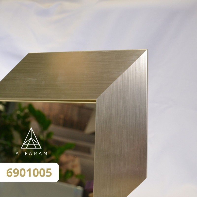 Oglindă cu ramă din lemn – 6901 – culoarea ramei la alegere