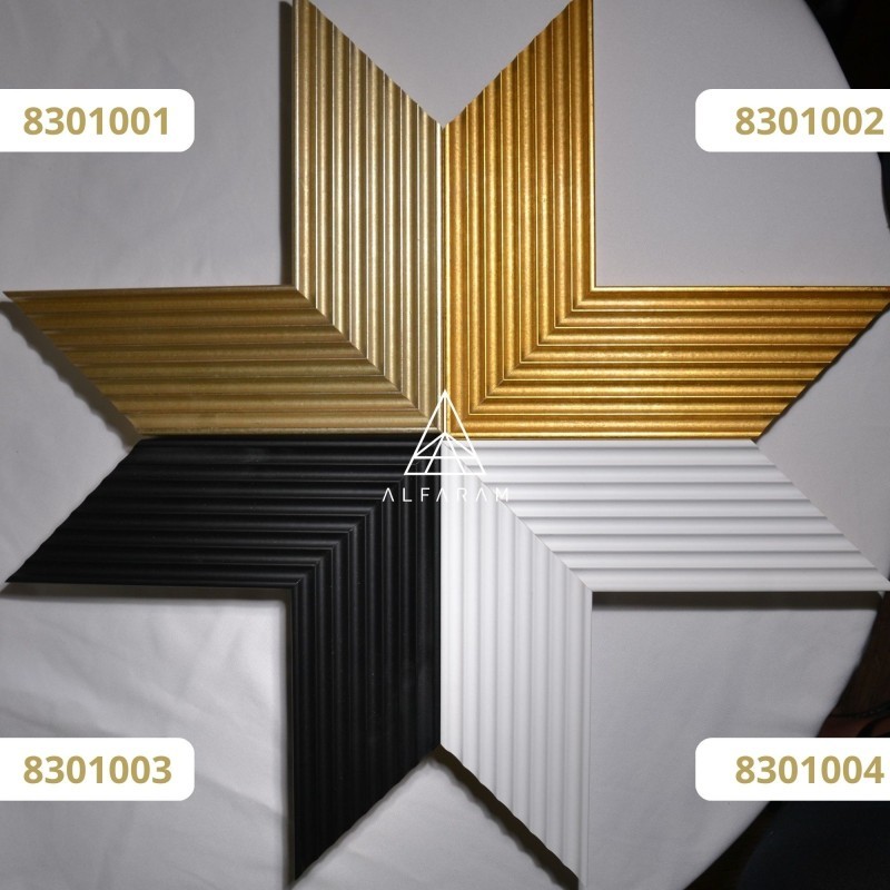 Oglindă în ramă de lemn – 8301 – culoarea ramei la alegere