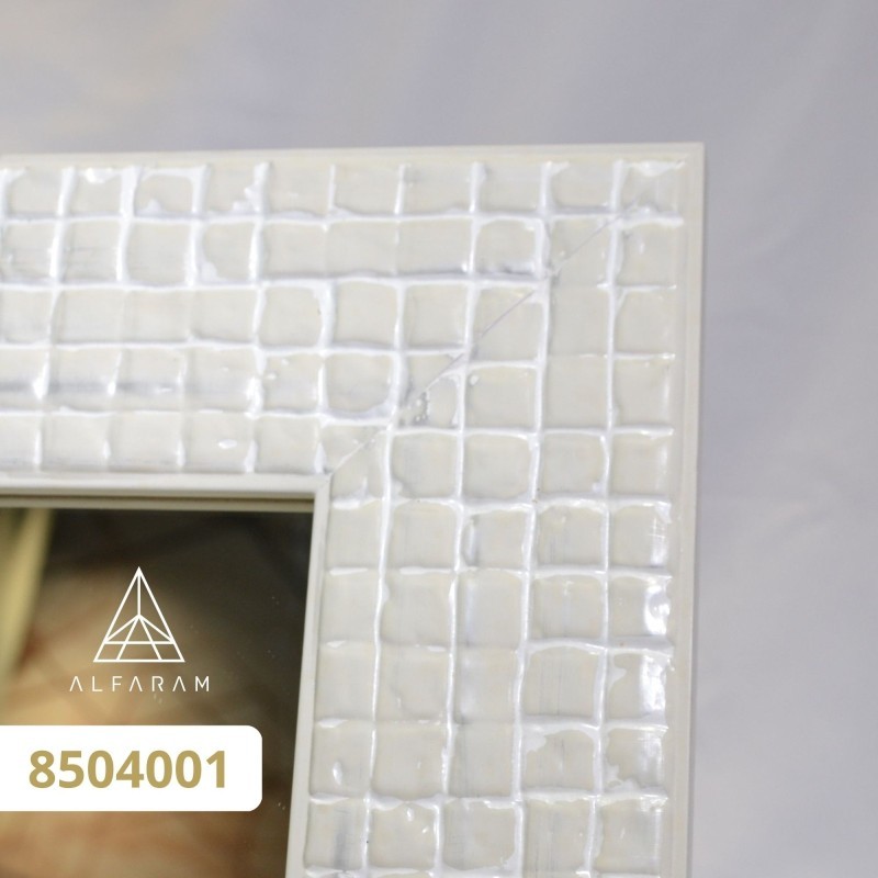 Oglindă în ramă de lemn – 8504 – culoarea ramei la alegere