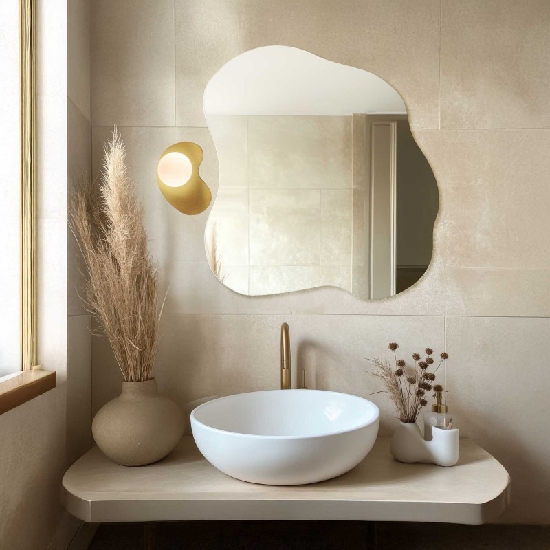Oglindă cu formă organică și lampă - SOLIS OASIS